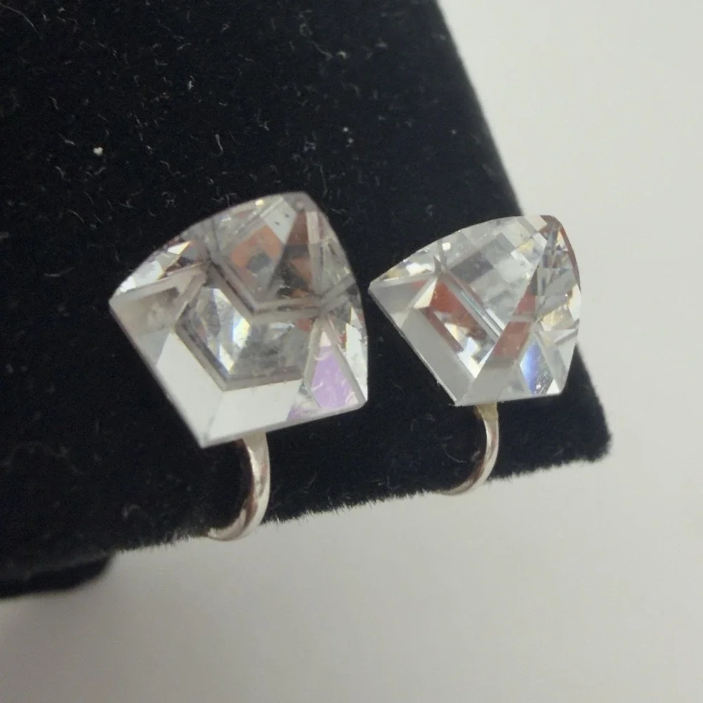 SWAROVSKI (SAL) VTG Crystal Earrings Pyramid Shaped Clear Crystal Stud Modernist